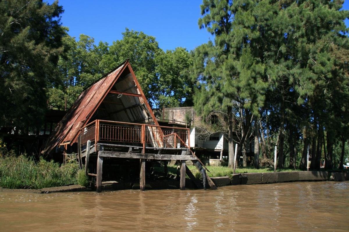Casa sobre el río Luján con amarra propia en Tigre — foto 1